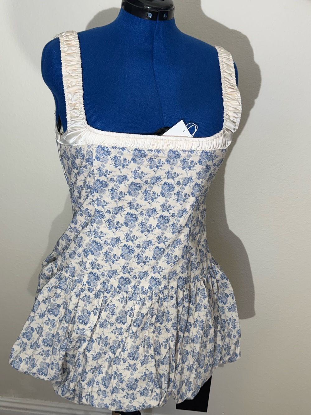 ASTR The Label Floral Milkmaid Bubble Hem Dress- Blue Floral- Size Large - Picture 7 of 13